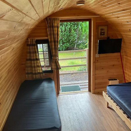 Glamping Hut - By The Way Campsite Tyndrum Exteriör bild