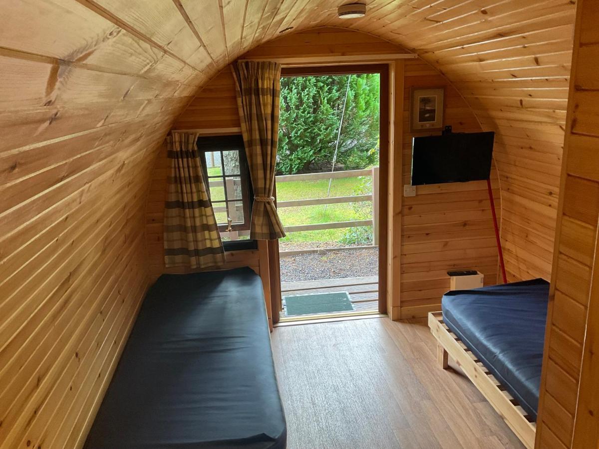 Glamping Hut - By The Way Campsite Tyndrum Exteriör bild