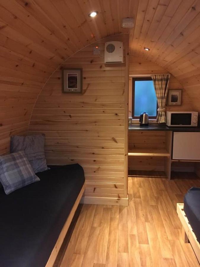 Glamping Hut - By The Way Campsite Tyndrum Exteriör bild